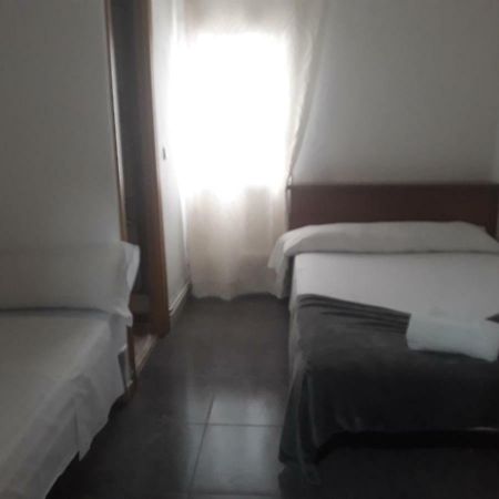 Mombuey 19 Bed & Breakfast Madrid Luaran gambar