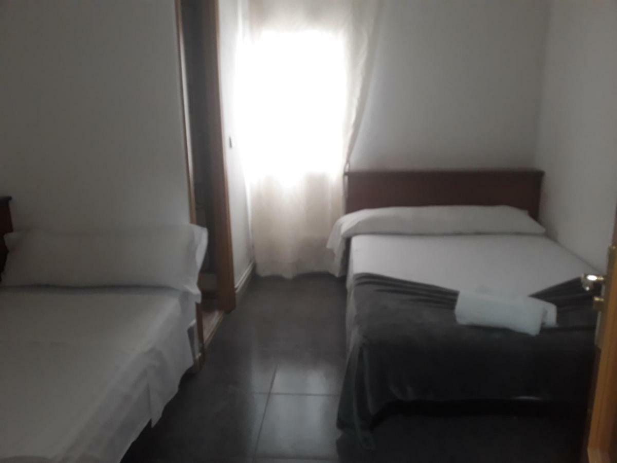 Mombuey 19 Bed & Breakfast Madrid Luaran gambar