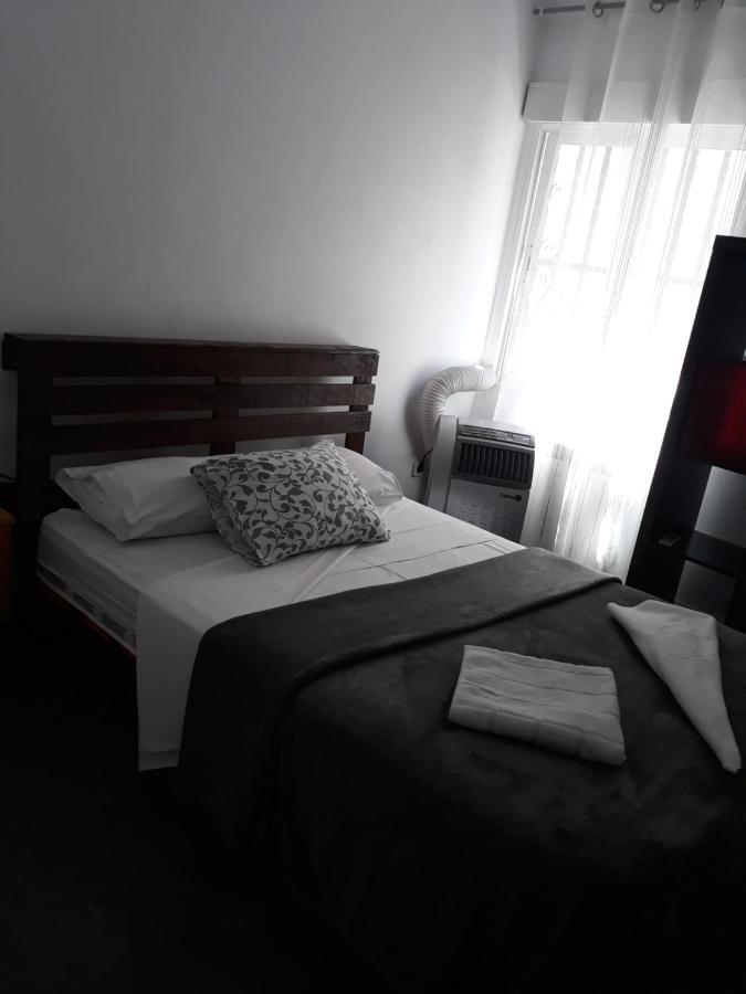 Mombuey 19 Bed & Breakfast Madrid Bilik gambar